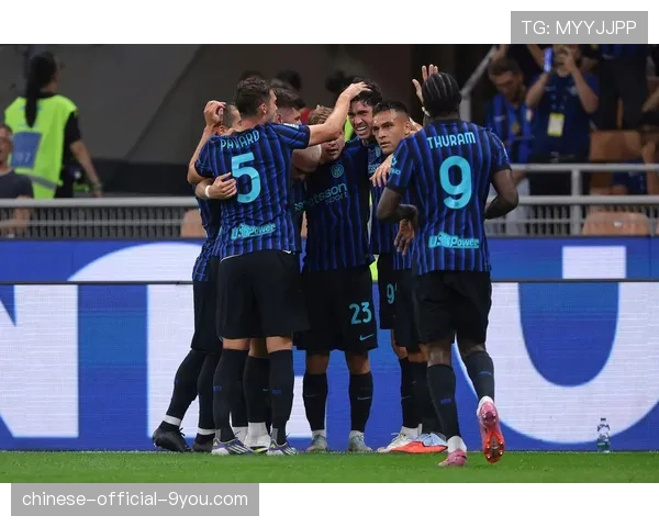 国际米兰2-0客胜罗马暂登榜首，劳塔罗点射破门